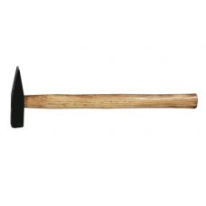 Молоток кованый с деревянной ручкой Кедр 600гр купить Егорьевск